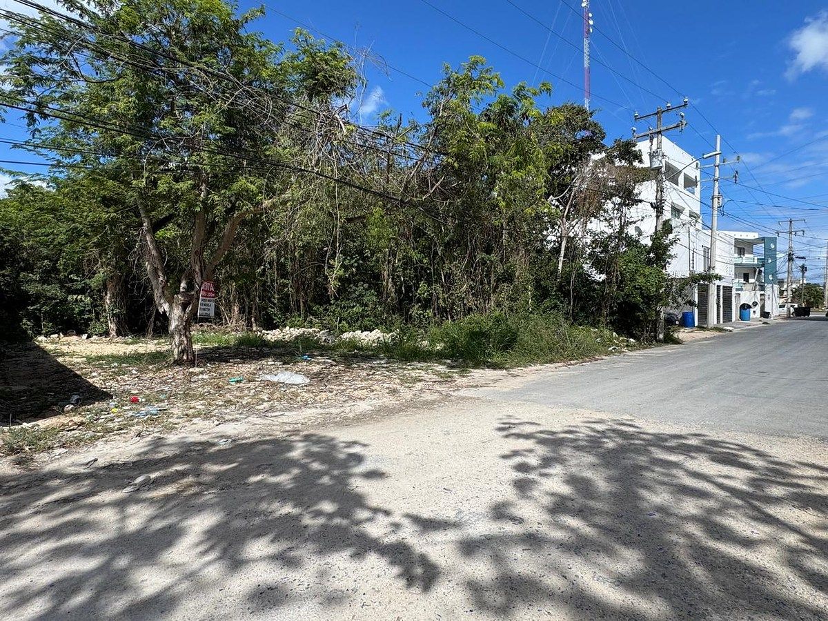 Terreno en Venta en Col. Álamos, Cancún, foto 1 de 6