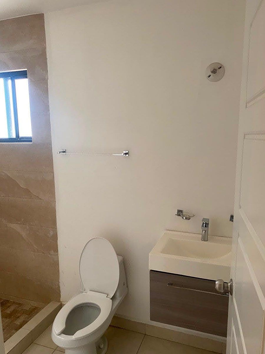Casa em Altabrisa Premier, Apodaca, foto 12 de 15