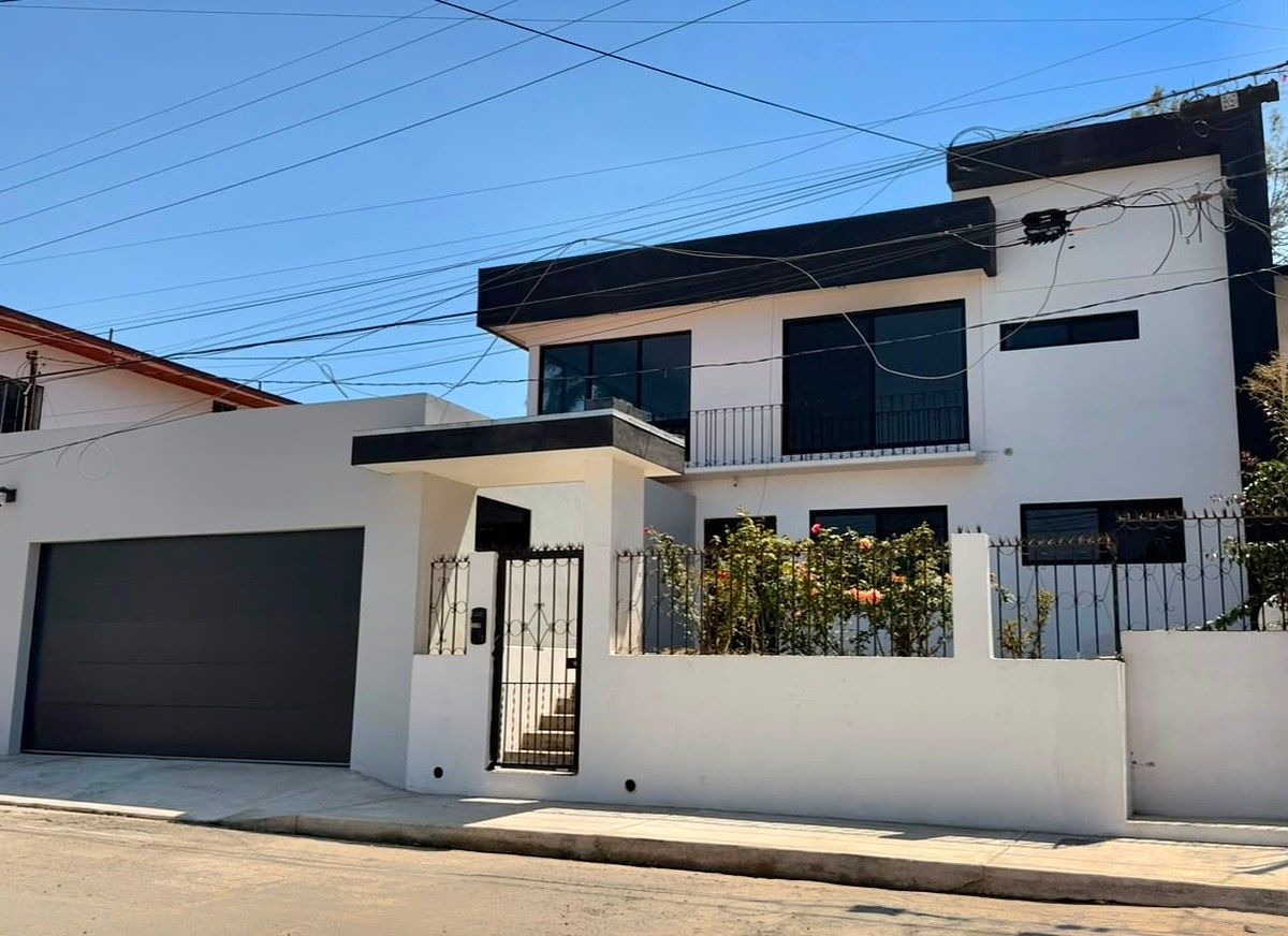CASA EN VENTA, foto 1 de 29