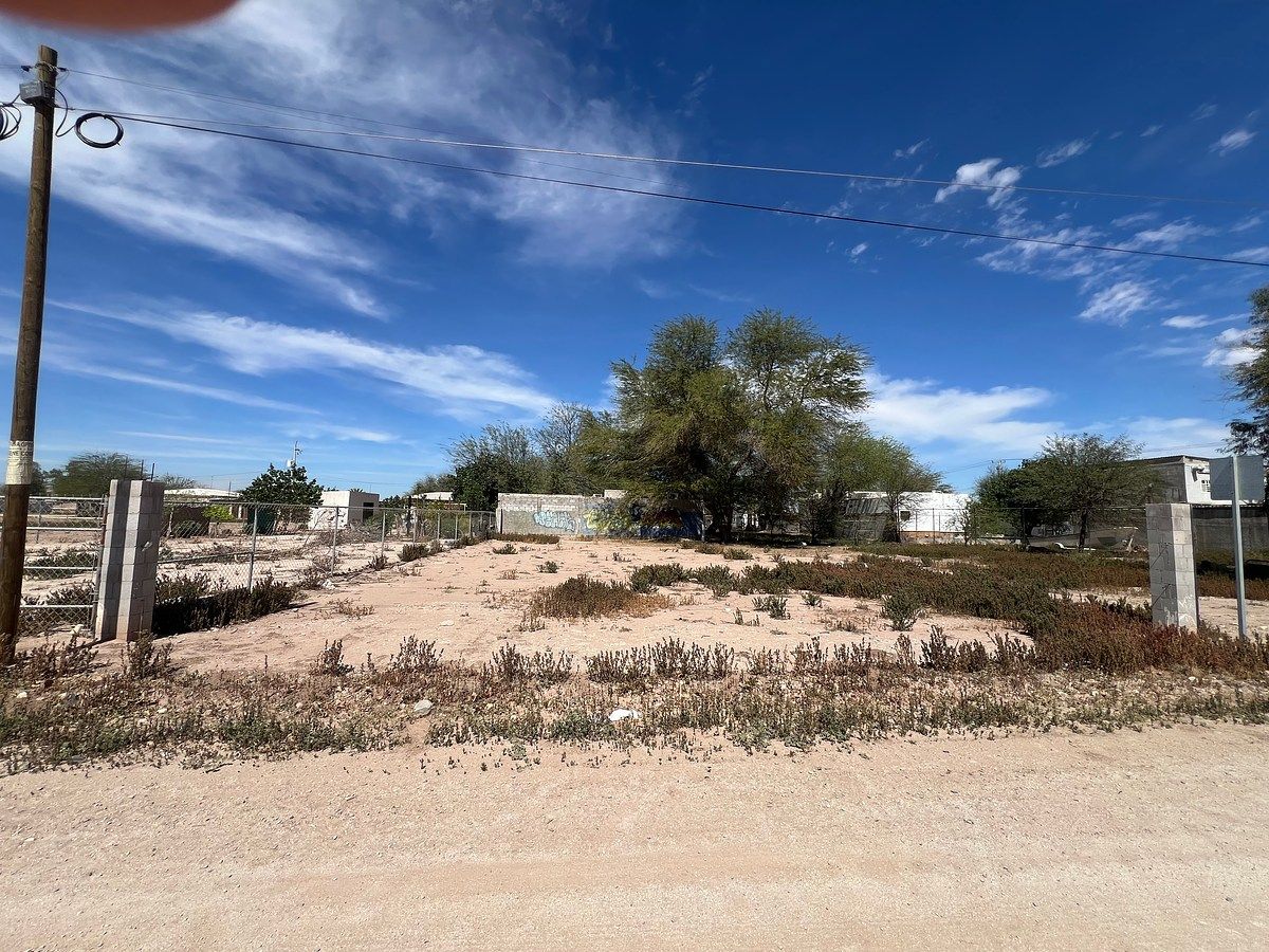 Lot in Oasis Suburbano, Mexicali, photo 4 of 6