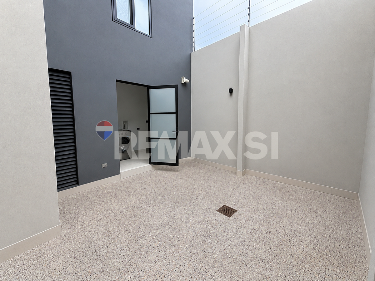 House in Villas del Refugio, El Marqués, photo 2 of 10