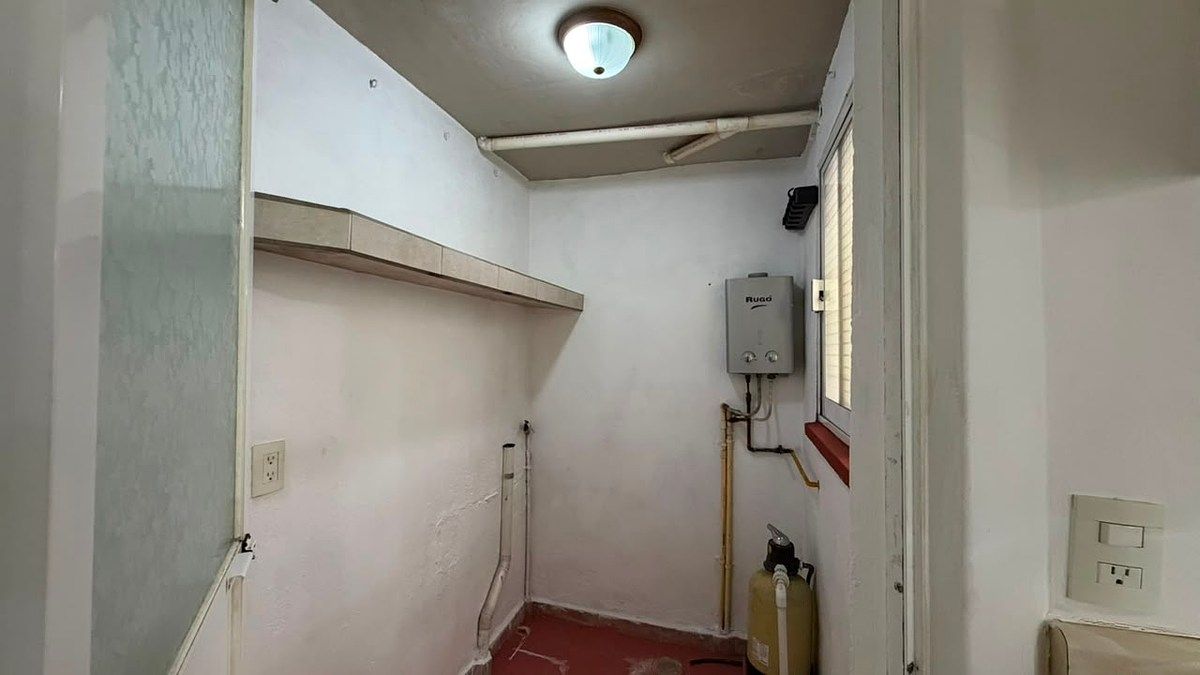 CUARTO DE SERVICIO, foto 10 de 15