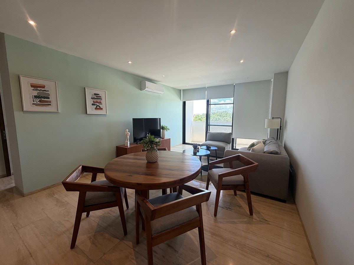 Furnished apartment in Townsquare. 2R / 2.5 B, photo 1 of 18