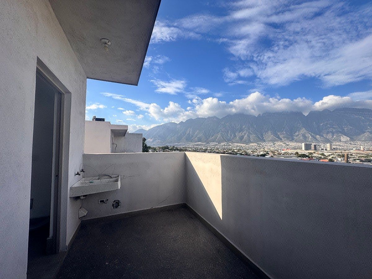 Casa em Residencial la Huasteca, Santa Catarina, foto 25 de 26