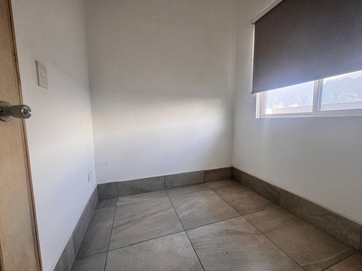 Casa em Residencial la Huasteca, Santa Catarina, foto 26 de 26