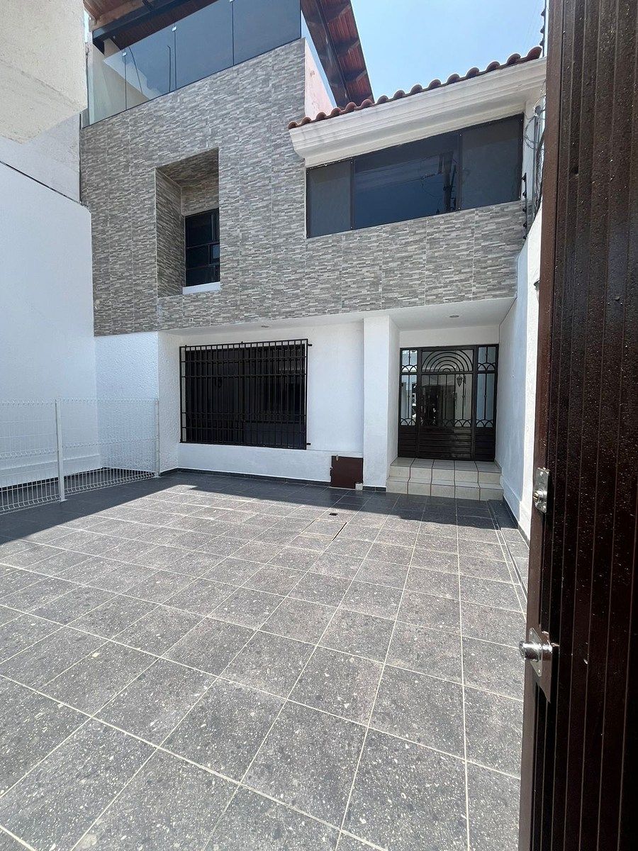 House for RENT in CALESA at street level!!!, photo 1 of 10