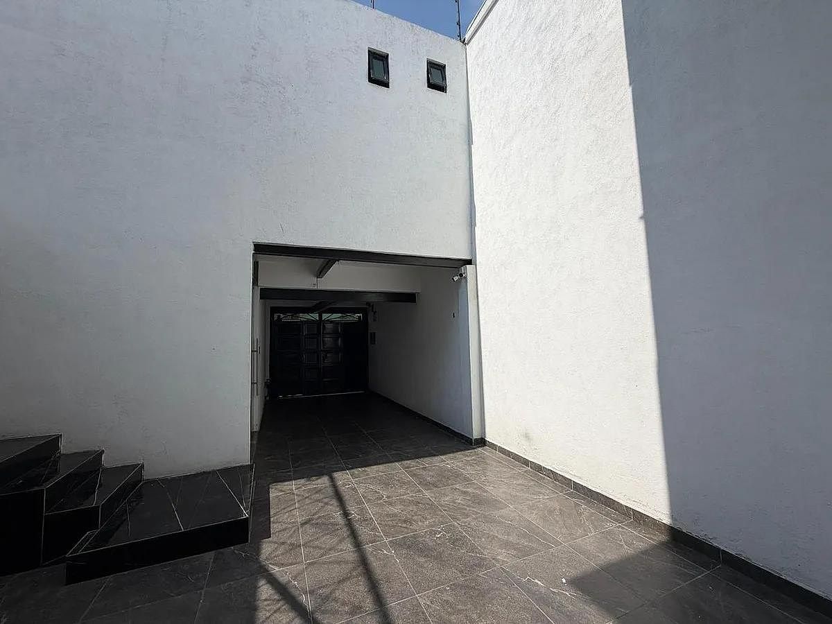 Casa em San Isidro, Guadalajara, foto 3 de 16