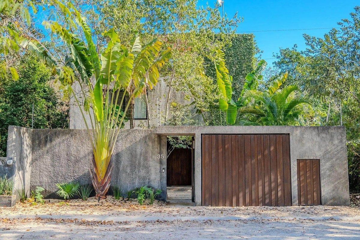 VILLA KAAN DE 3 REC. UBICADO EN LA VELETA, foto 1 de 25