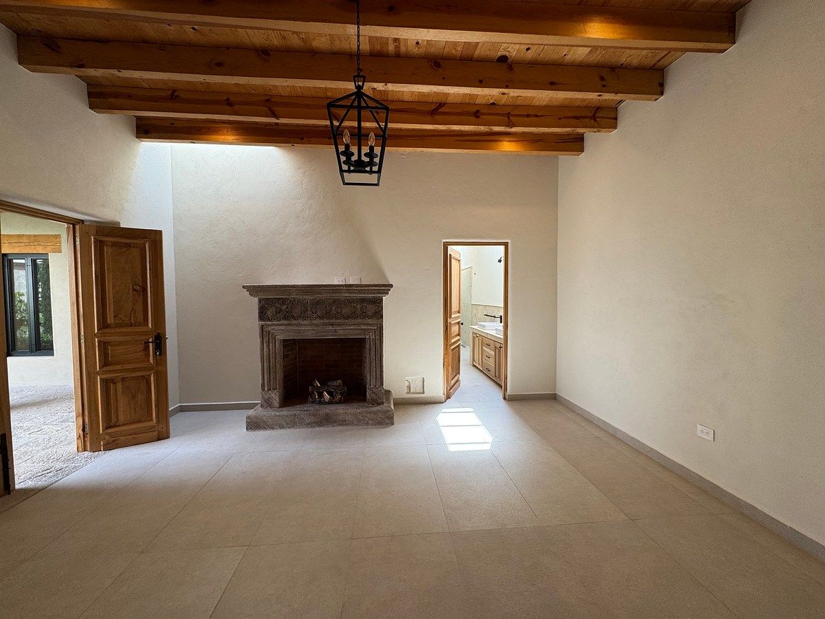 House in Gated Community in La Lejona, San Miguel de Allende, photo 18 of 49