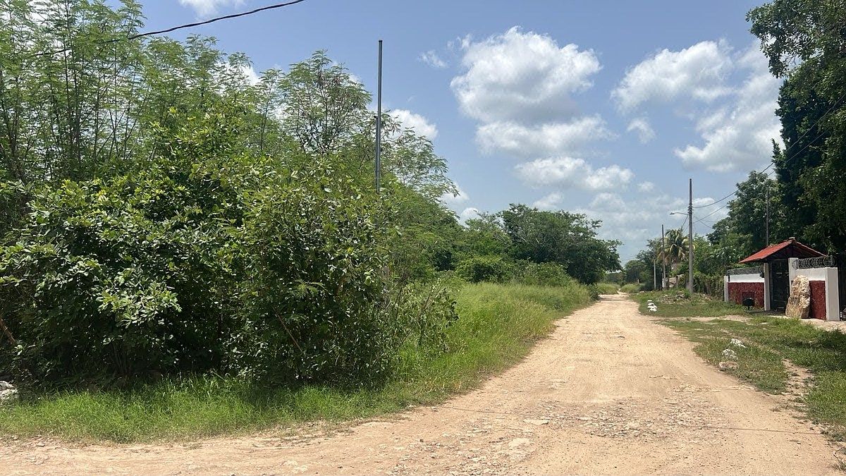 Terreno en esquina en Chichi Suárez, photo 1 of 2