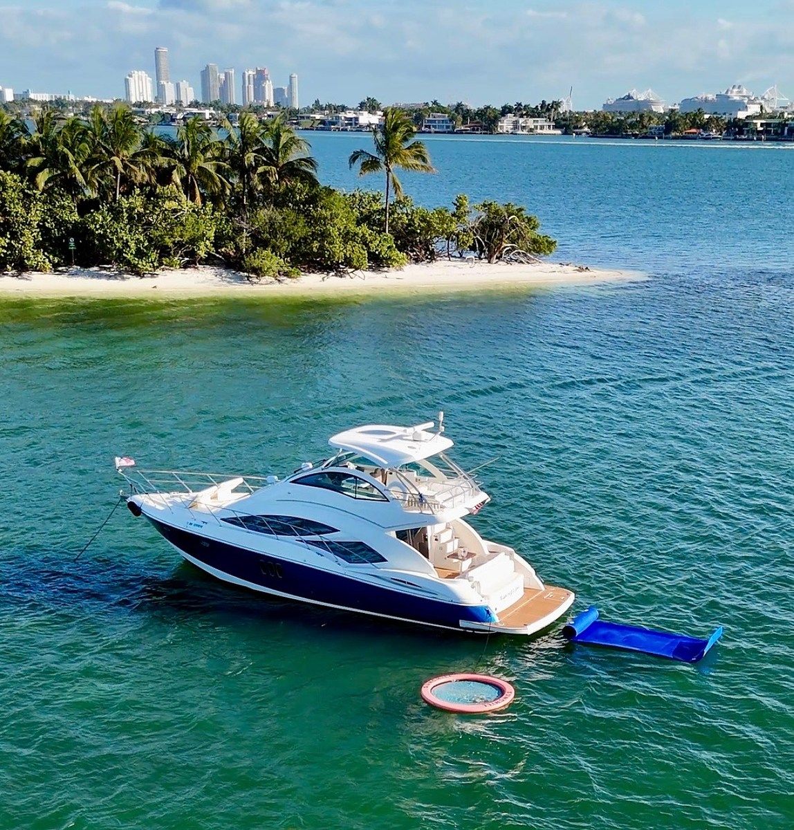 YATE CRUISER SPORT 55’ para 13 pax EN MIAMI, foto 1 de 33