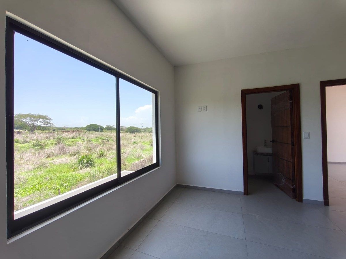 House in Las Lagunas, Villa de Alvarez, photo 20 of 28