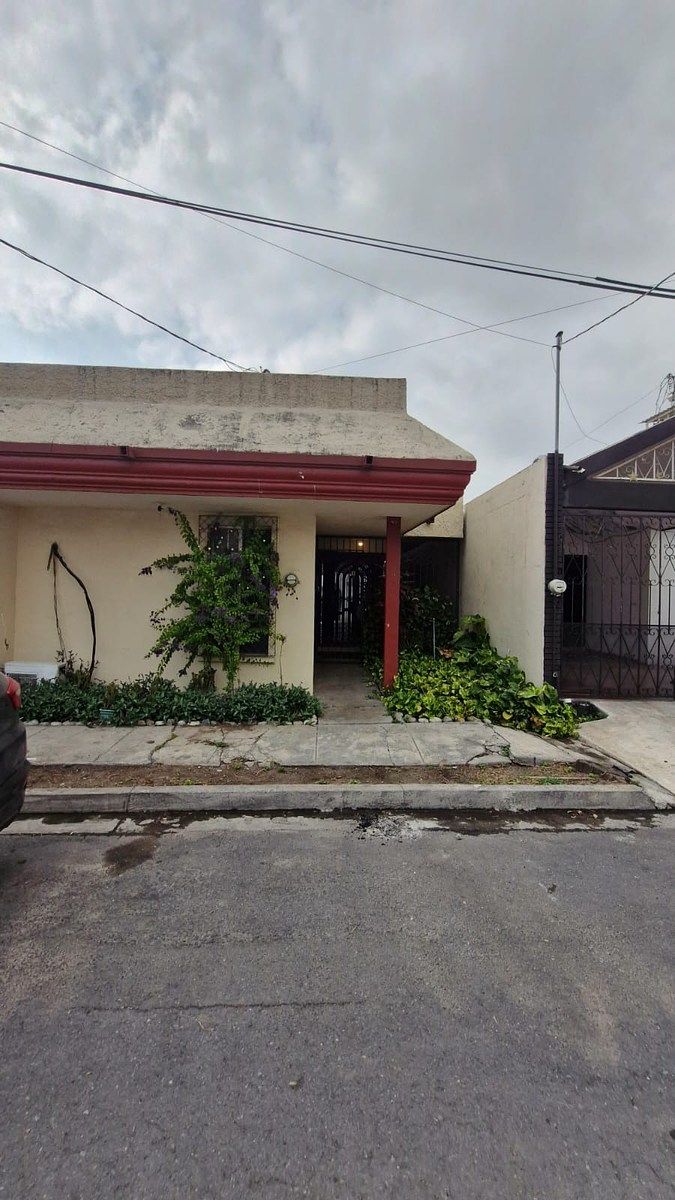 Casa Renta en Mitras Norte, foto 1 de 12