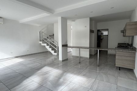Casa en Venta | Privada sobre Av. Huayacán, Residencial Astoria Cancún