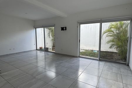 Casa en Venta | Privada sobre Av. Huayacán, Residencial Astoria Cancún
