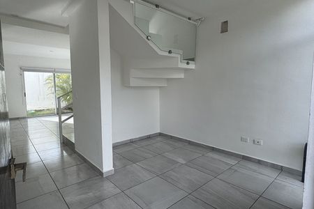 Casa en Venta | Privada sobre Av. Huayacán, Residencial Astoria Cancún