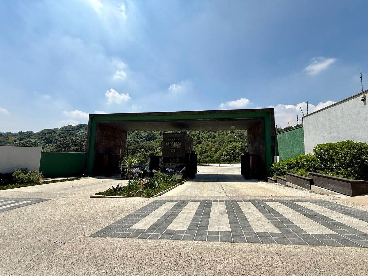 Lot in Bosque Real, Huixquilucan, photo 2 of 7