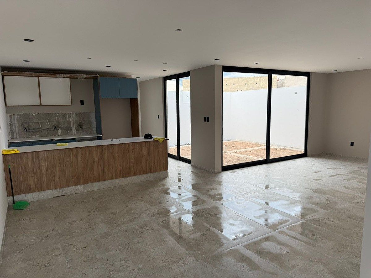 cocina en proceso, photo 3 of 18