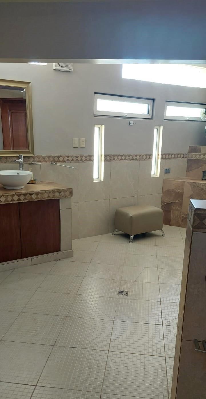 House in Colinas de San Jerónimo, Monterrey, photo 14 of 29