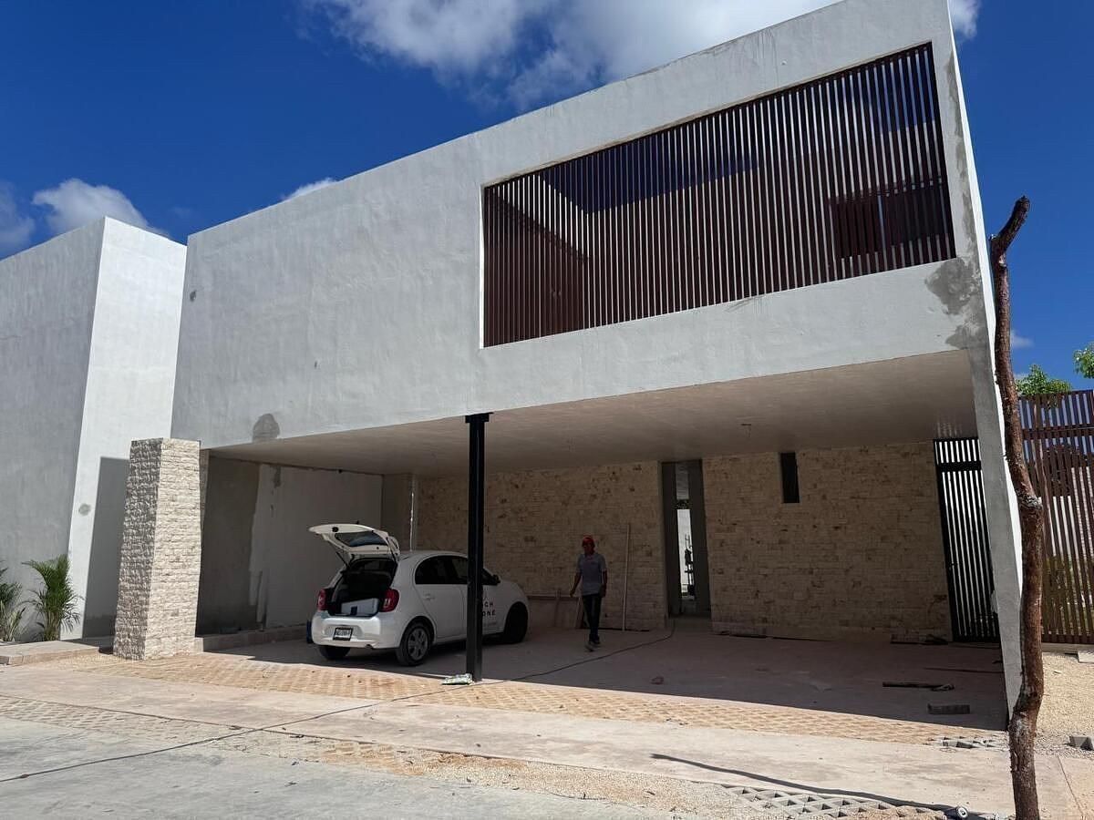 Residencia en Venta en Privada El Origen Xcanatun Yucatan, foto 1 de 30