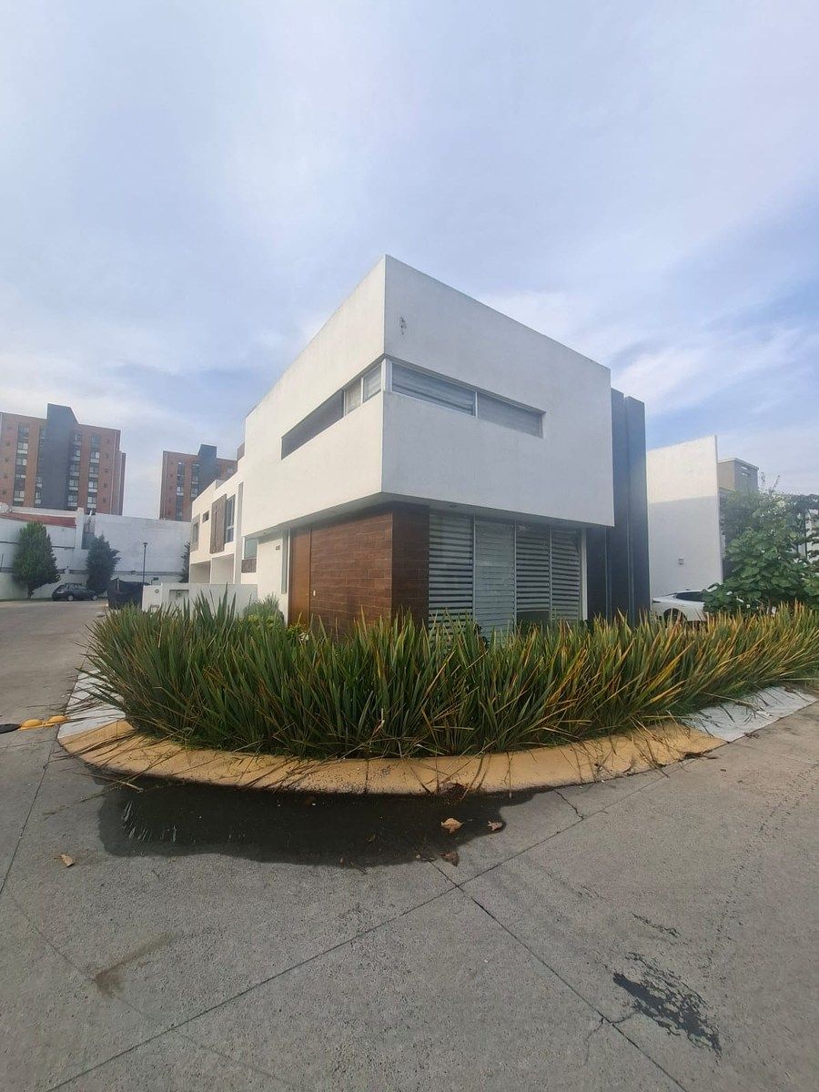 Casa em Solares, Zapopan, foto 2 de 16
