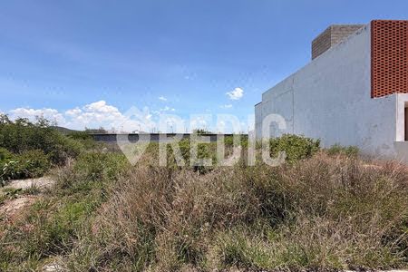TERRENO EN VENTA DE 250 M2 EN LOMAS DE JURIQUILLA