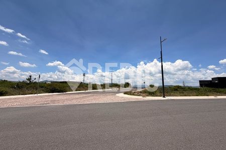 TERRENO EN VENTA DE 250 M2 EN LOMAS DE JURIQUILLA