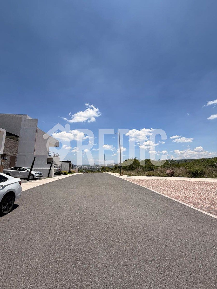 TERRENO EN VENTA DE 250 M2 EN LOMAS DE JURIQUILLA, foto 1 de 9