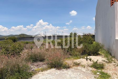 TERRENO EN VENTA DE 250 M2 EN LOMAS DE JURIQUILLA