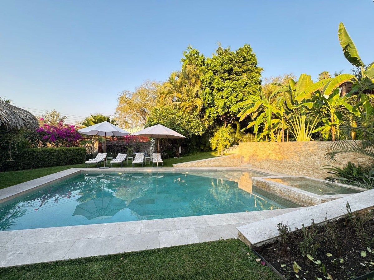 Residência Exclusiva | Jardim Espectacular, Piscina e Jacuzzi | Clube de Golfe San, foto 1 de 32