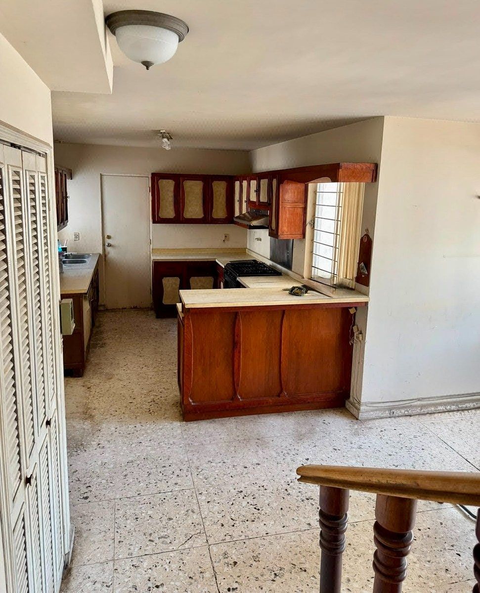 House in Contry la Silla, Guadalupe, photo 9 of 25