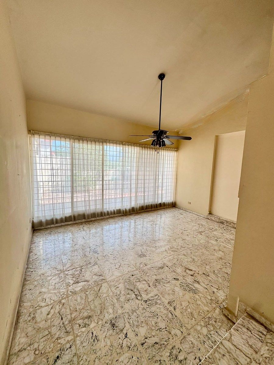House in Contry la Silla, Guadalupe, photo 4 of 25