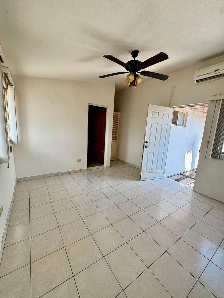 House in Contry la Silla, Guadalupe, photo 17 of 25