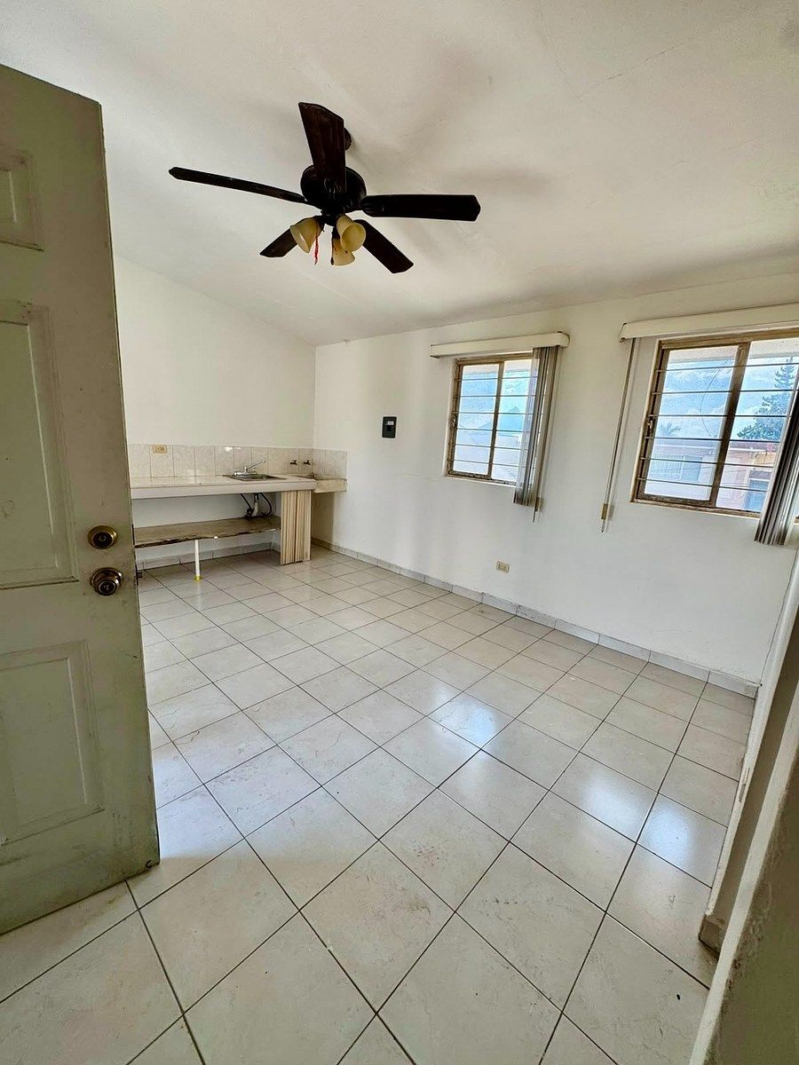 House in Contry la Silla, Guadalupe, photo 18 of 25