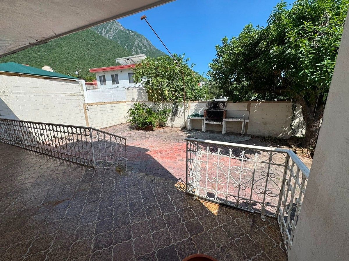 House in Contry la Silla, Guadalupe, photo 25 of 25