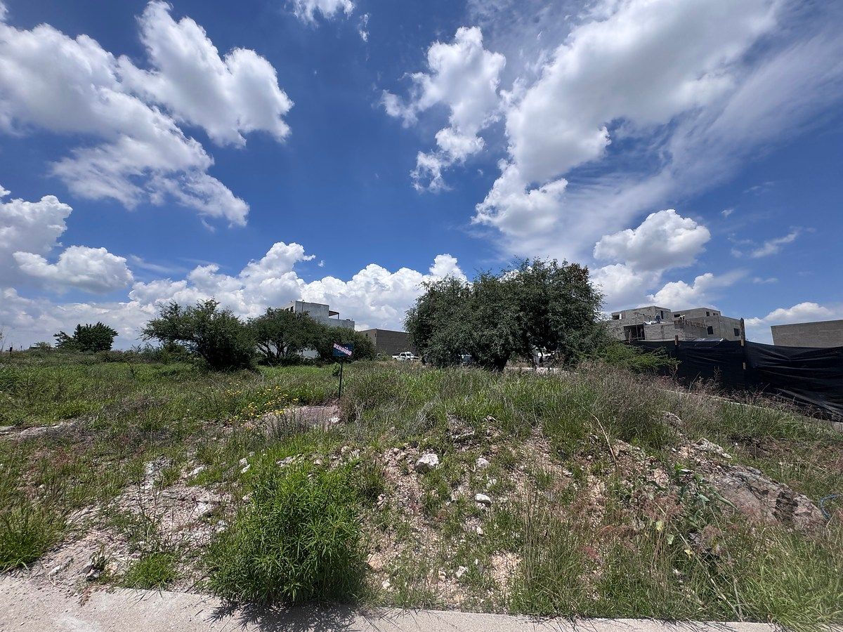 Lot in Lomas del Campanario Norte, Querétaro, photo 6 of 14