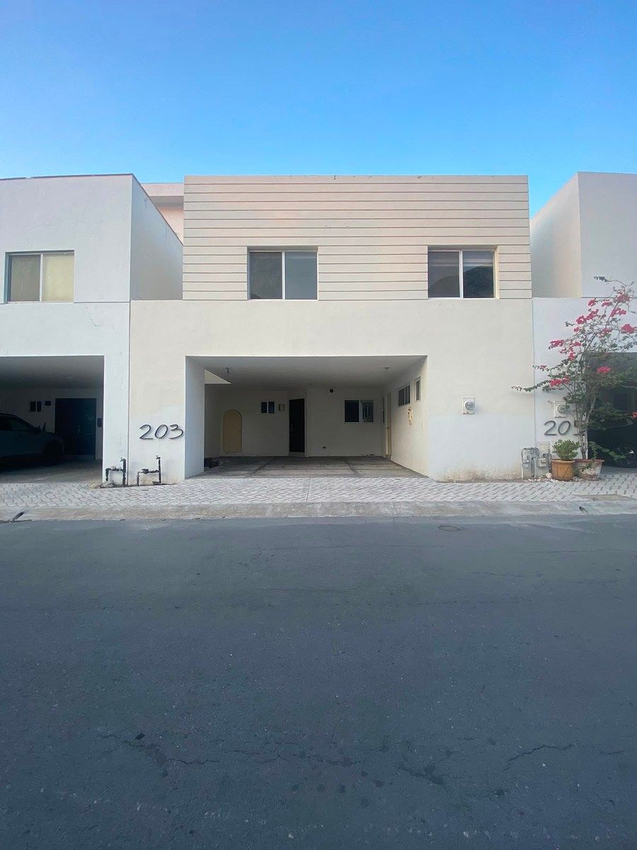 casa en ventanas de la huasteca, foto 1 de 31