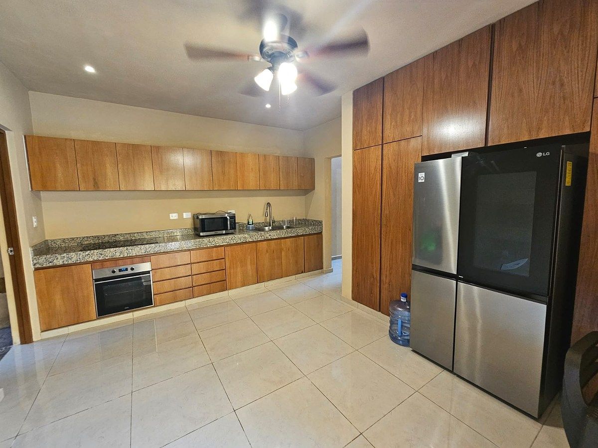 Casa em Conkal, Conkal, foto 3 de 20