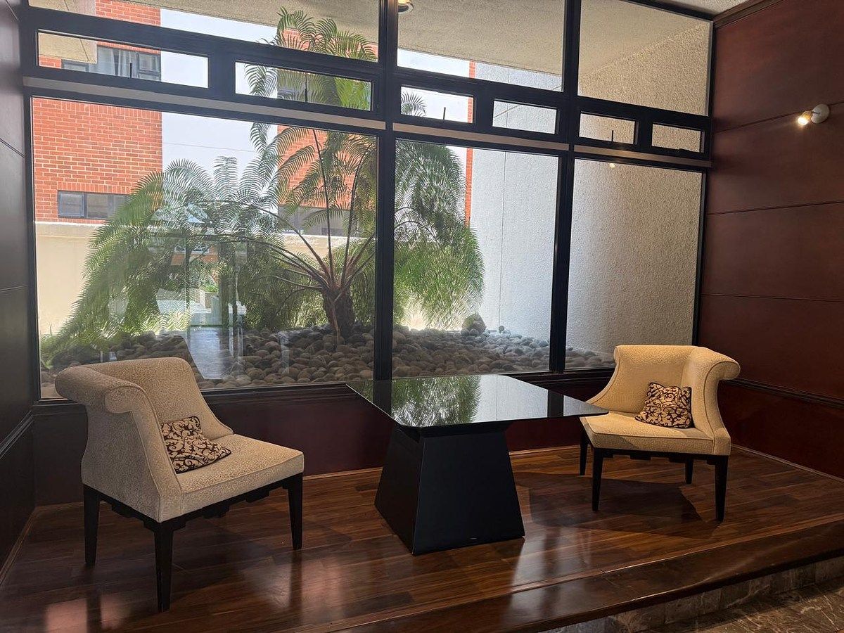 Apartamento en Venta/Renta en zona 14 - Image 2