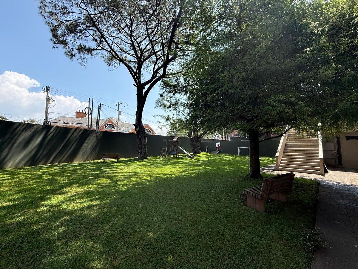 Apartamento en Venta/Renta en zona 14 - Image 4