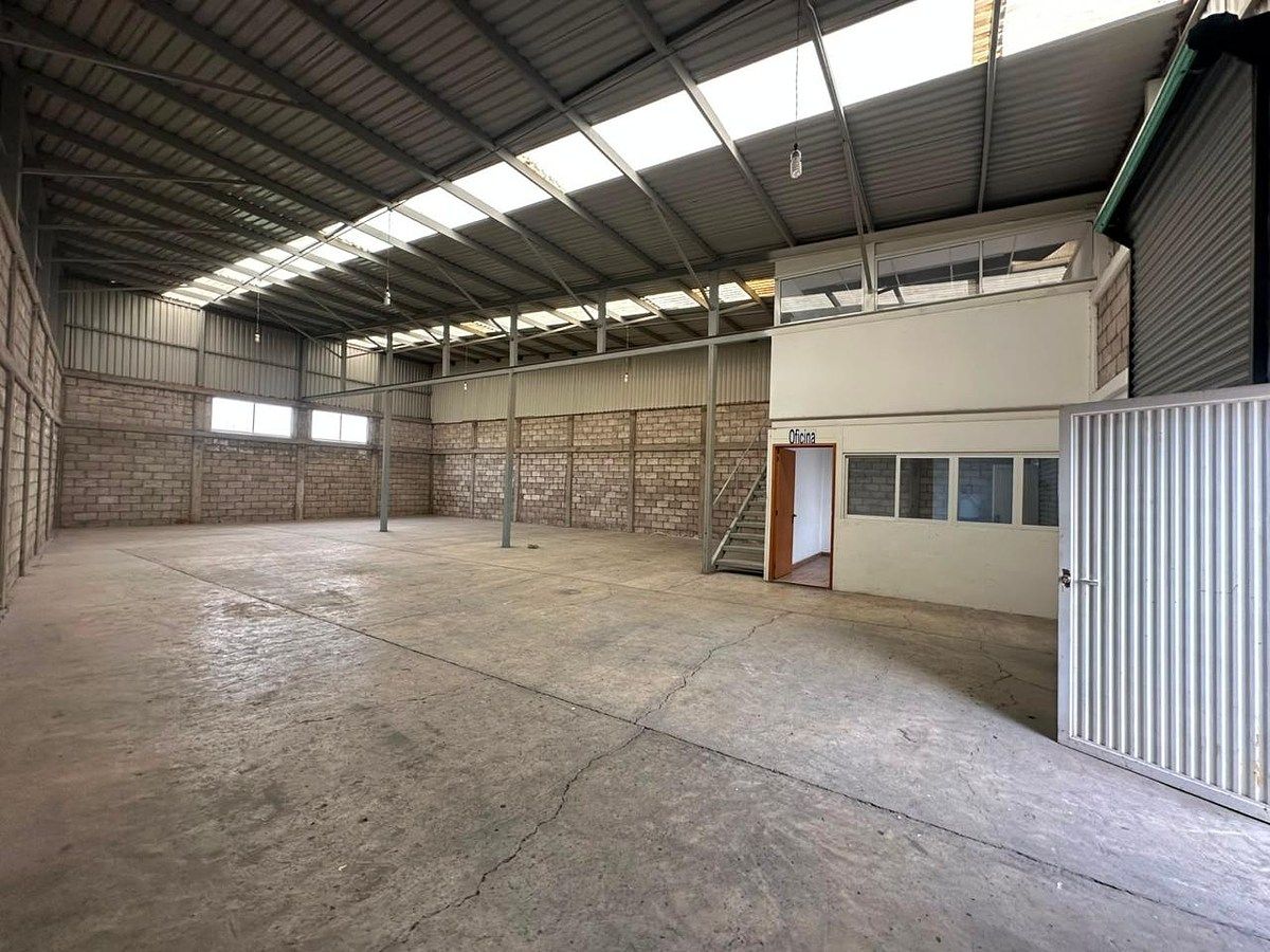 Bodega comercial en Pirámides, Corregidora, foto 2 de 12