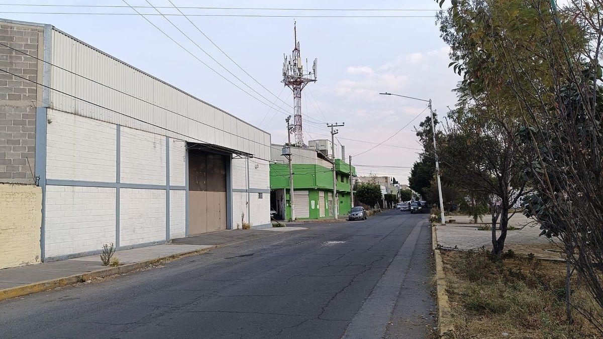 Venta de Bodega Techada con Oficina y Sanitario en Valle de Aragón., foto 1 de 9