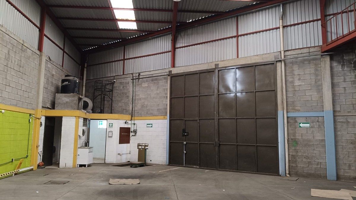Bodega comercial en Valle de Aragón, Nezahualcóyotl, foto 5 de 9