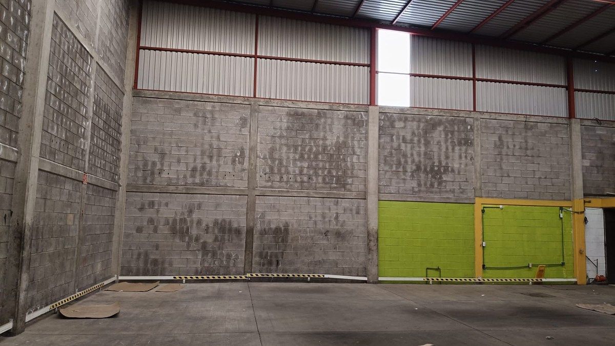 Bodega comercial en Valle de Aragón, Nezahualcóyotl, foto 6 de 9