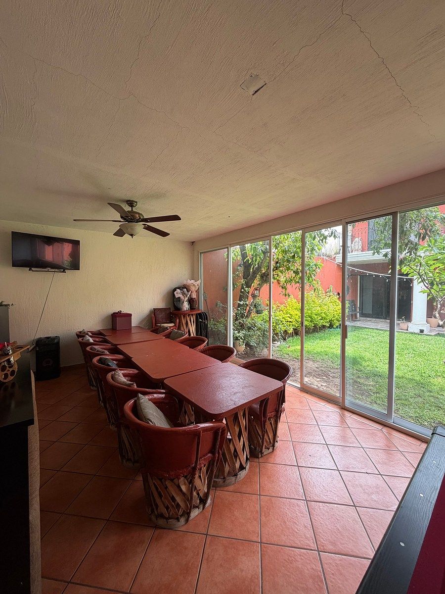 Casa em Lomas Del Seminario, Zapopan, foto 2 de 15