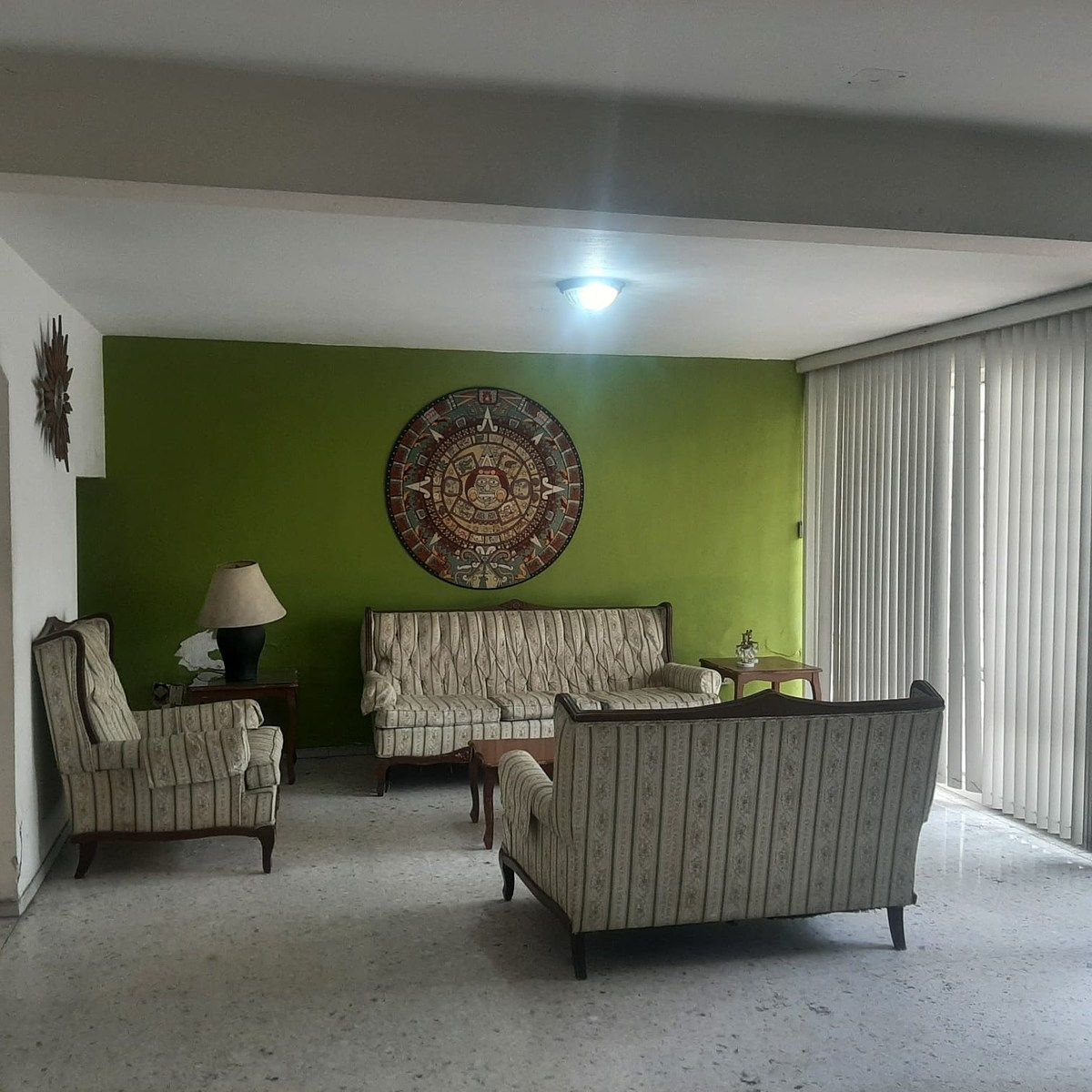 Casa en Jardines del Bosque Norte, Guadalajara, foto 3 de 37