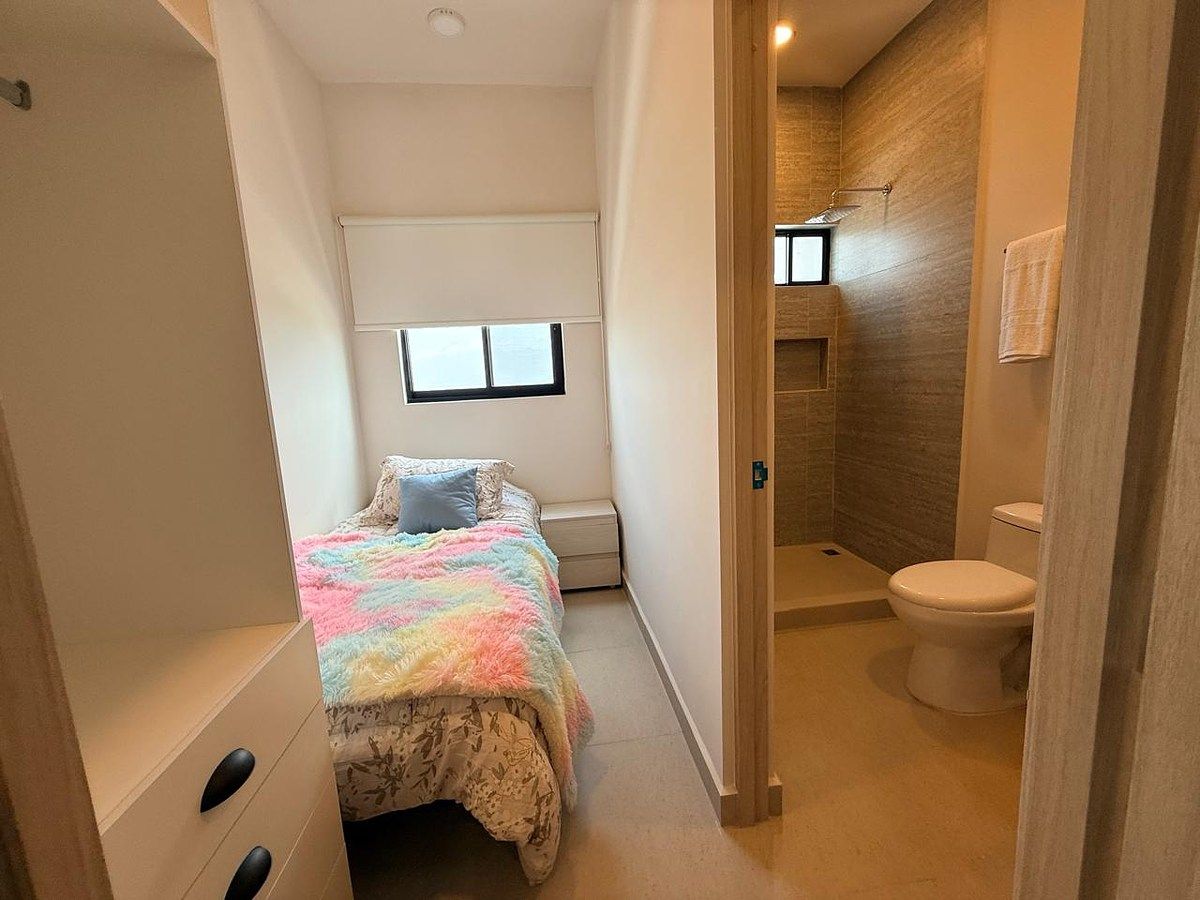 Casa em Residencial Santuario, García, foto 7 de 11