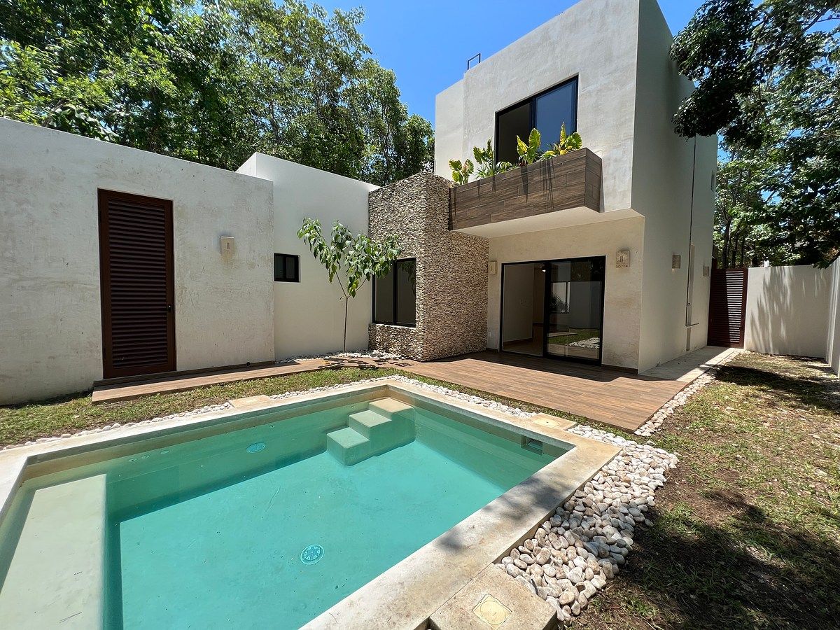 Residencia en Valenia, photo 1 of 12