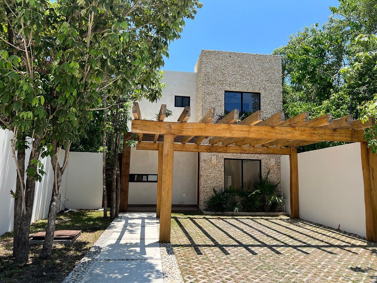 House in Gated Community in Bali, Playa del Carmen, photo 3 of 12