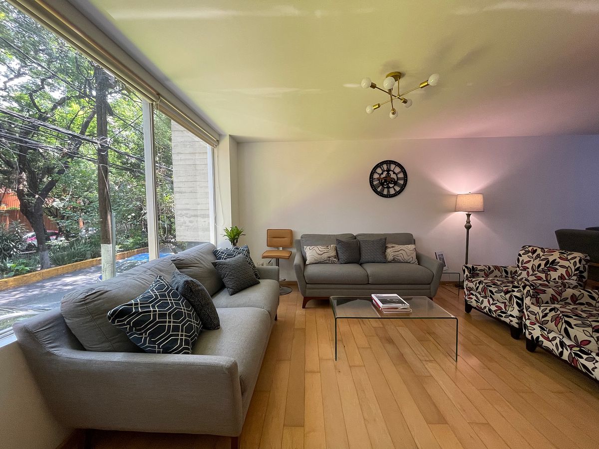 Venta Departamento Martín Mendalde, Col. del Valle Centro, foto 1 de 33